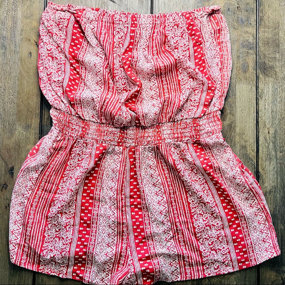 Strapless shorts romper